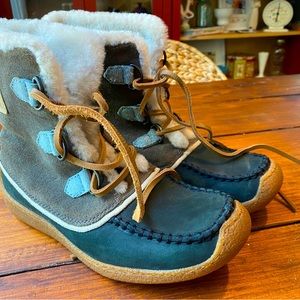 Sorel Boots NWOT